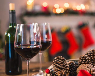 32 Wijnglazen in krat