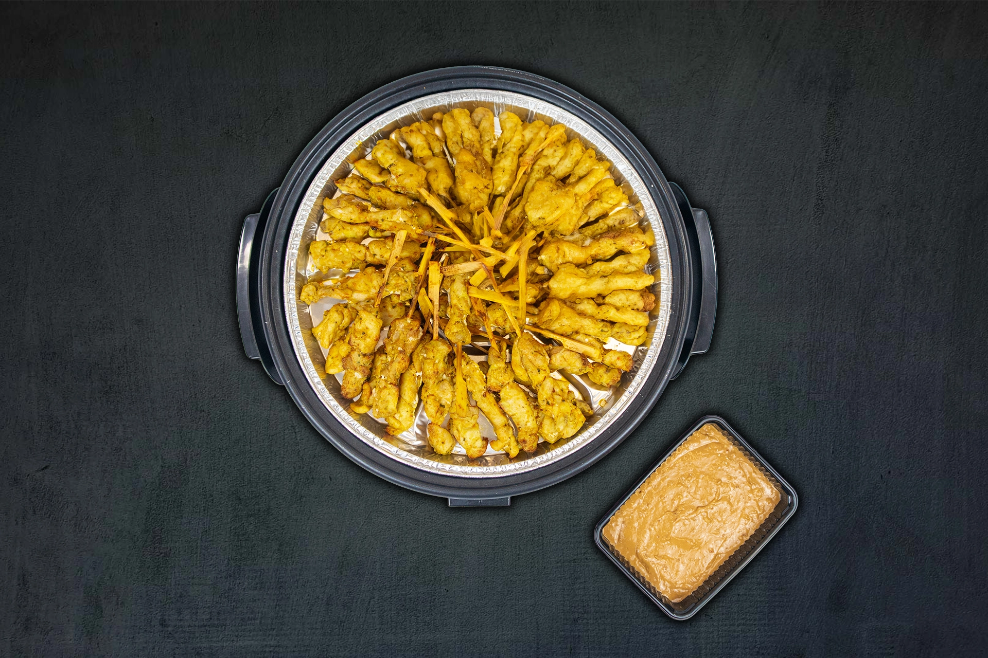 Partypan met kippendij saté